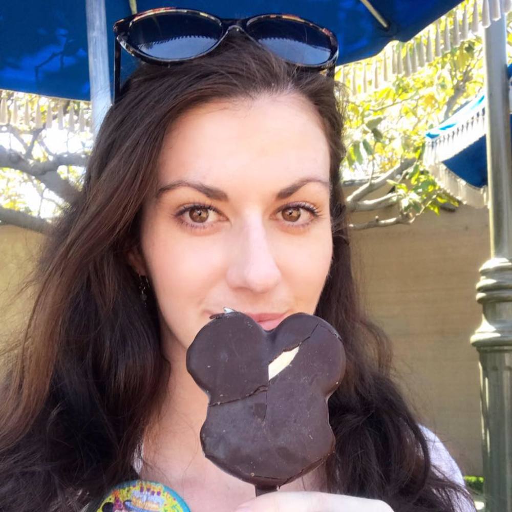 Meet your Posher, Caitlin